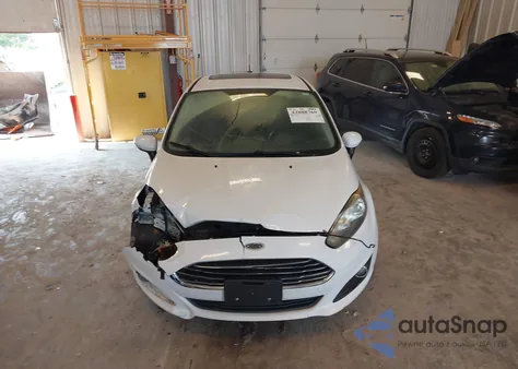 2014 Ford Fiesta Se z USA, uszkodzony, nr VIN 3FADP4BJ8EM218353